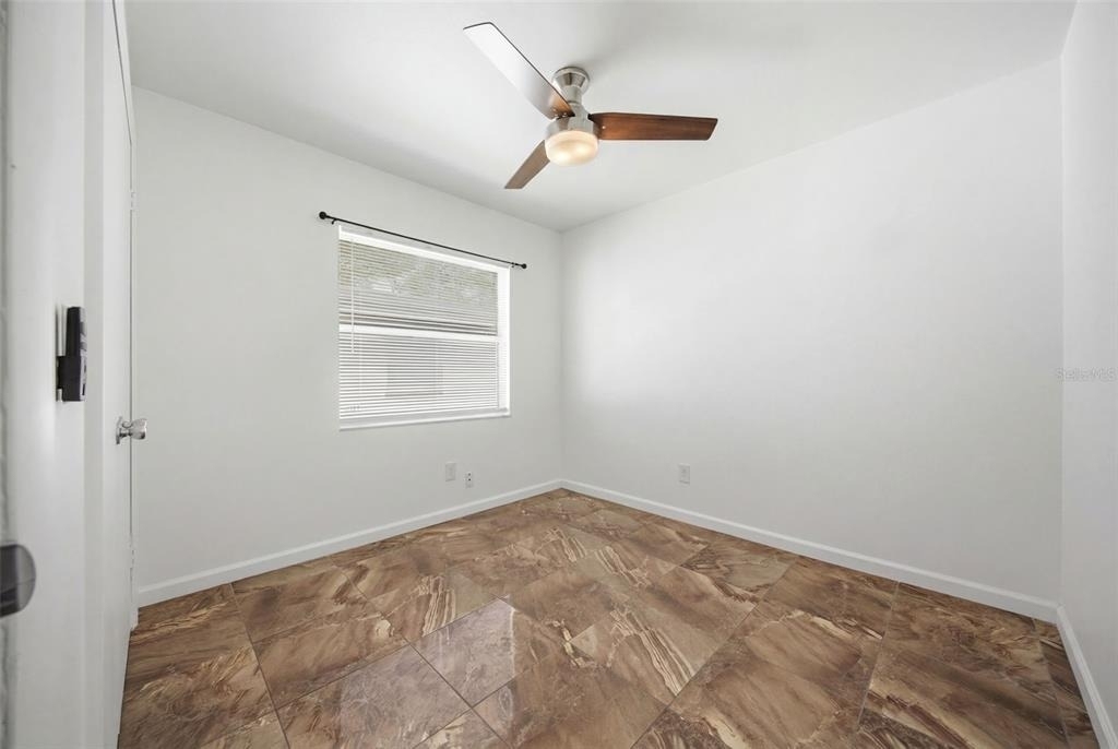 5608 S Manhattan Avenue - Photo 10
