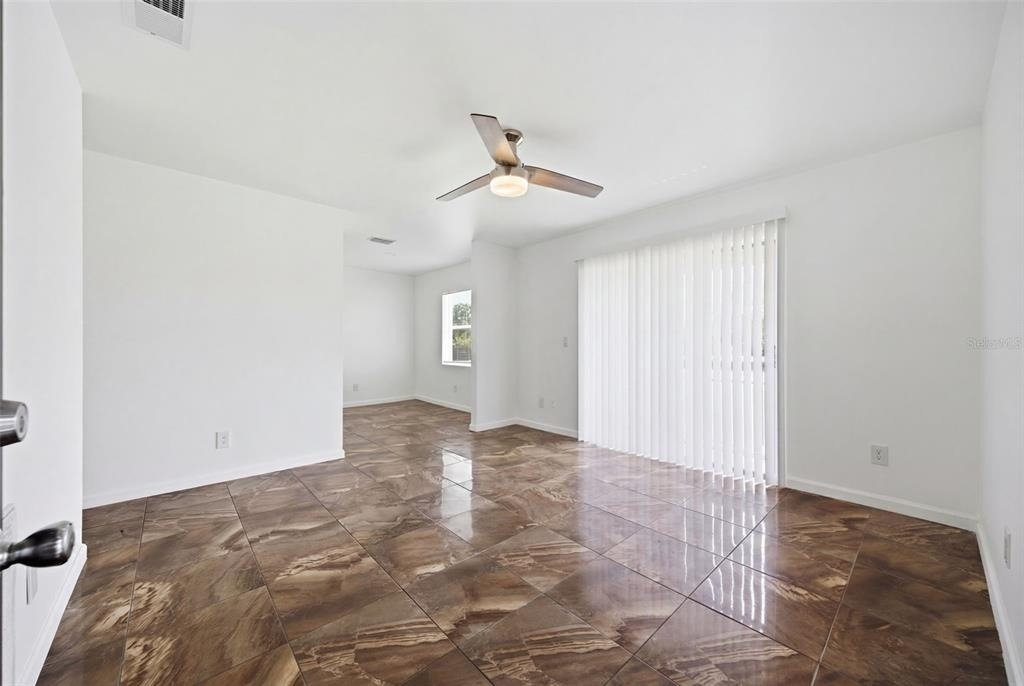 5608 S Manhattan Avenue - Photo 13
