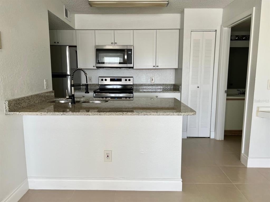 2218 Grand Cayman Court - Photo 5