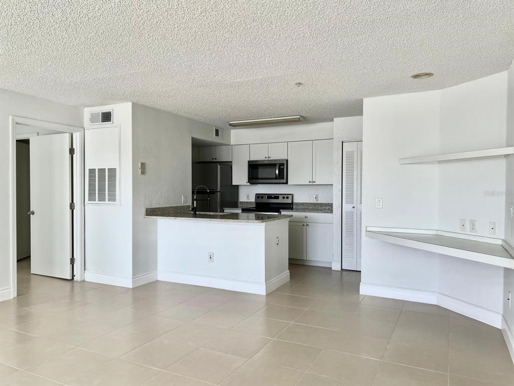 2218 Grand Cayman Court - Photo 2