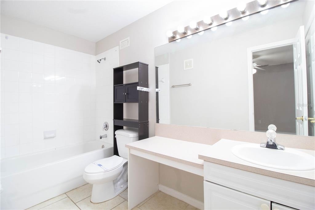 217 Australiann Way - Photo 2