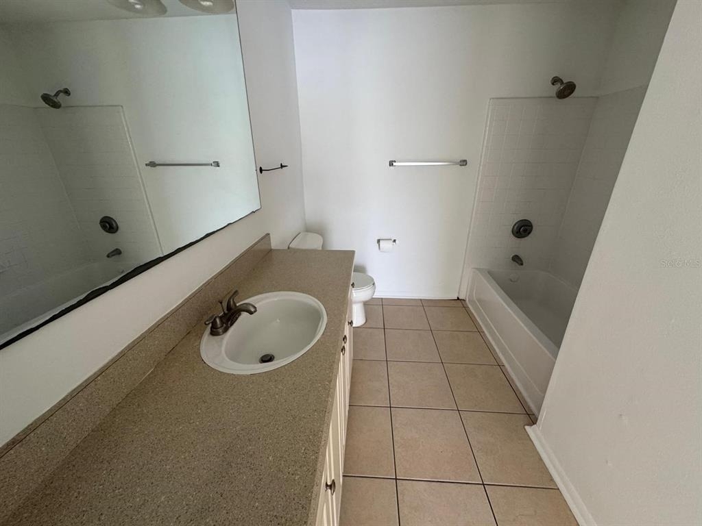 1222 Bermuda Lakes Lane - Photo 3