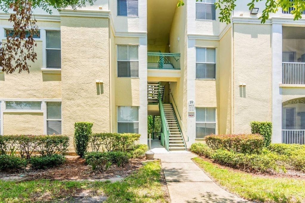 8923 Legacy Court - Photo 0