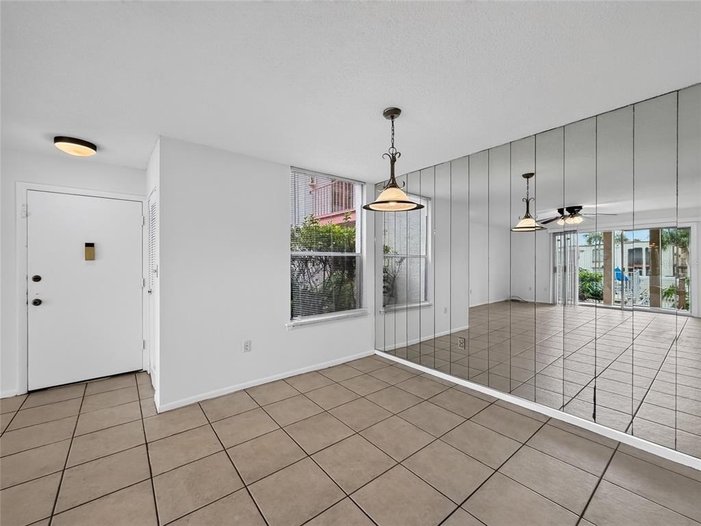 518 Orange Drive - Photo 3
