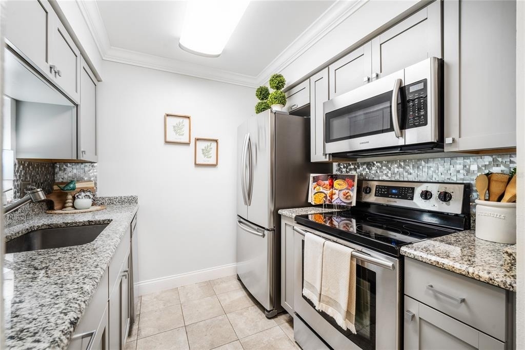 304 Northlake Drive - Photo 1