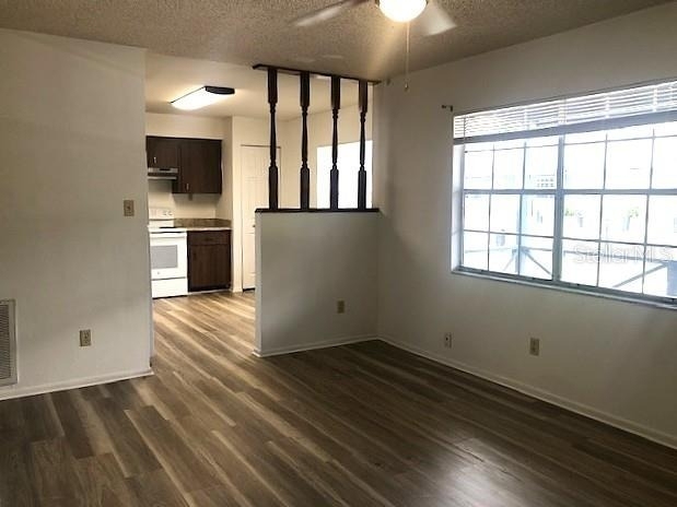 1175 W 16th Street - Photo 3