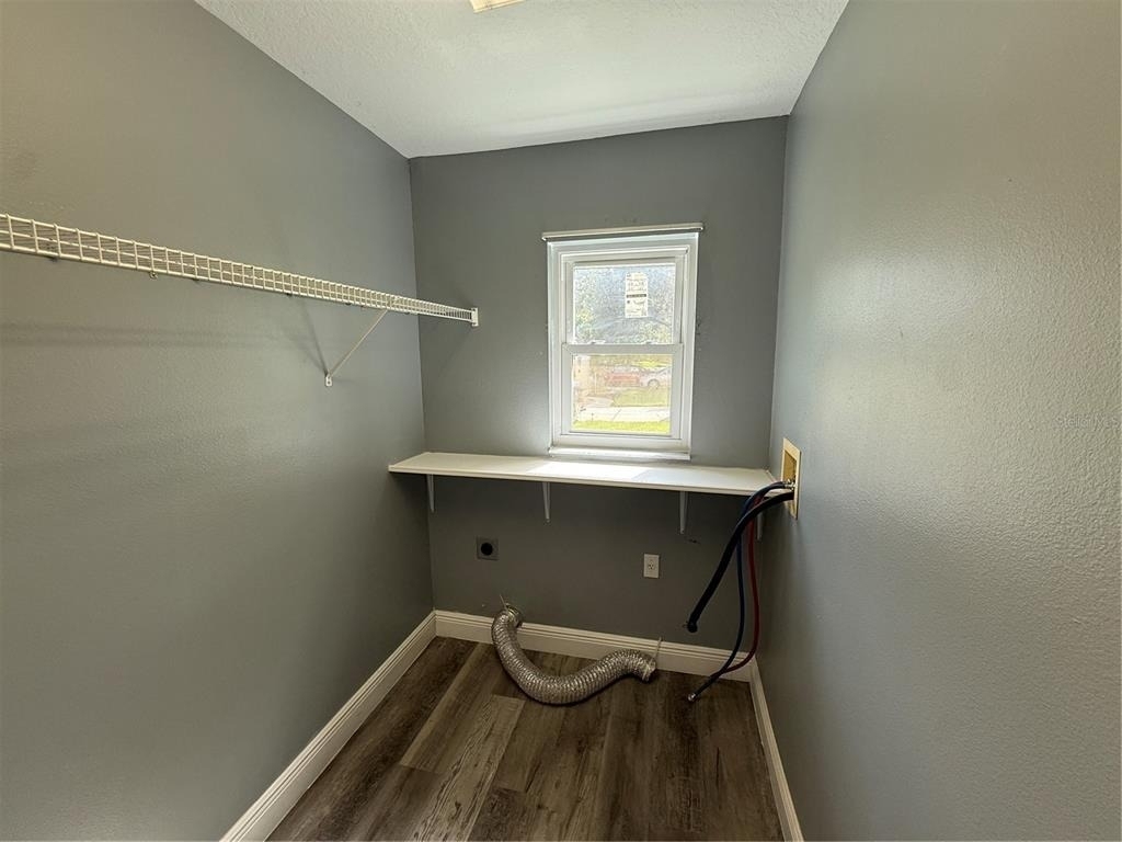 8927 Courtyard Lane - Photo 6