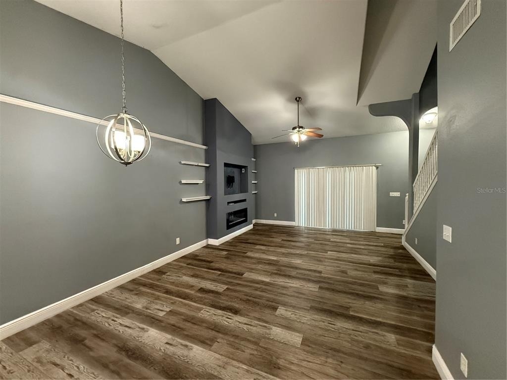 8927 Courtyard Lane - Photo 3