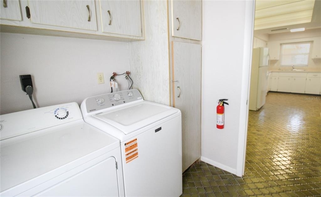 2530 Terry Lane - Photo 5