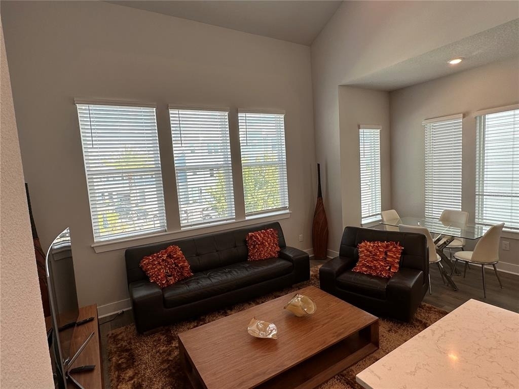 2328 Lindstrom Street - Photo 7