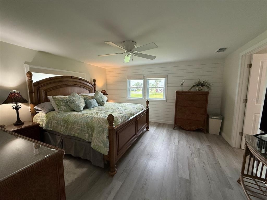 637 Los Altos - Photo 11