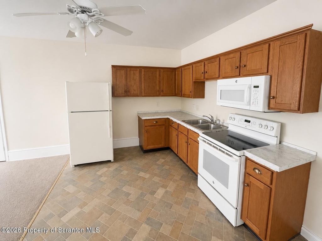 1276 Main Street - Photo 6