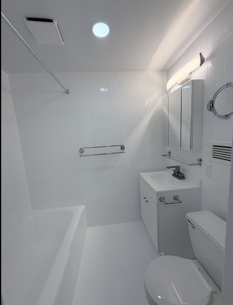 50 West 34th Street - Photo 4