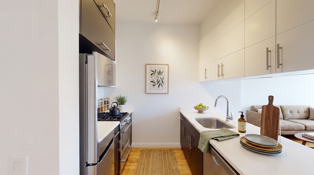 805 Columbus Avenue - Photo 0