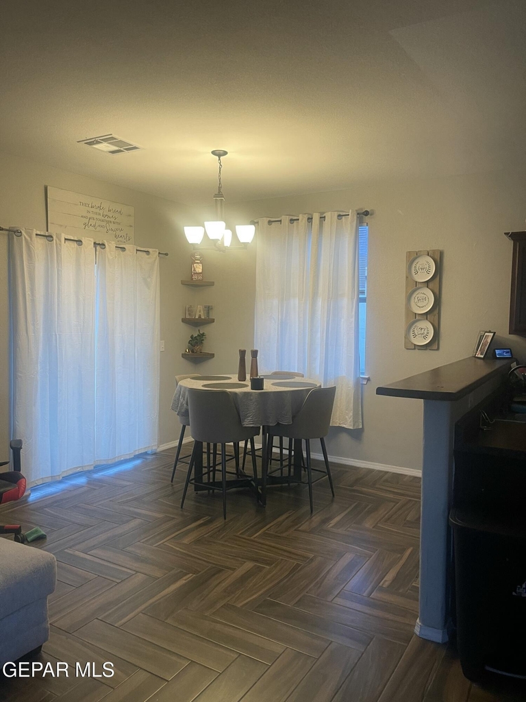 809 Desert Moon Drive - Photo 3