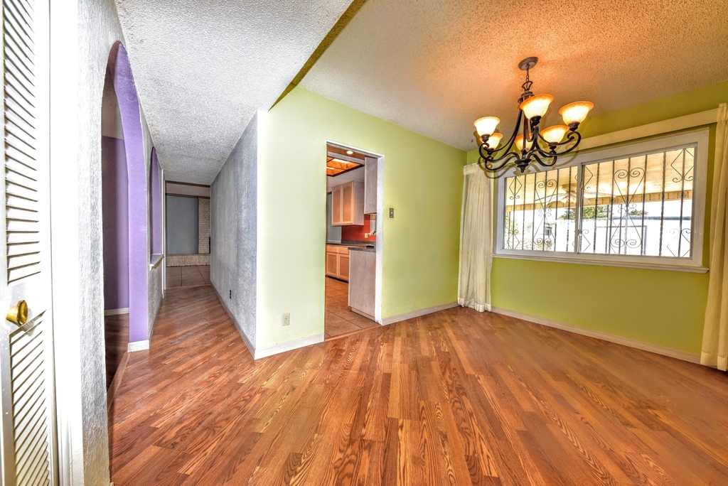 8512 Shaver Drive - Photo 17
