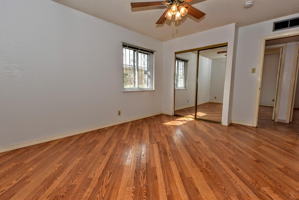 8512 Shaver Drive - Photo 25