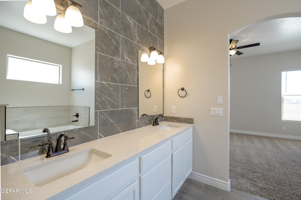 13368 Emerald Glass Drive - Photo 28