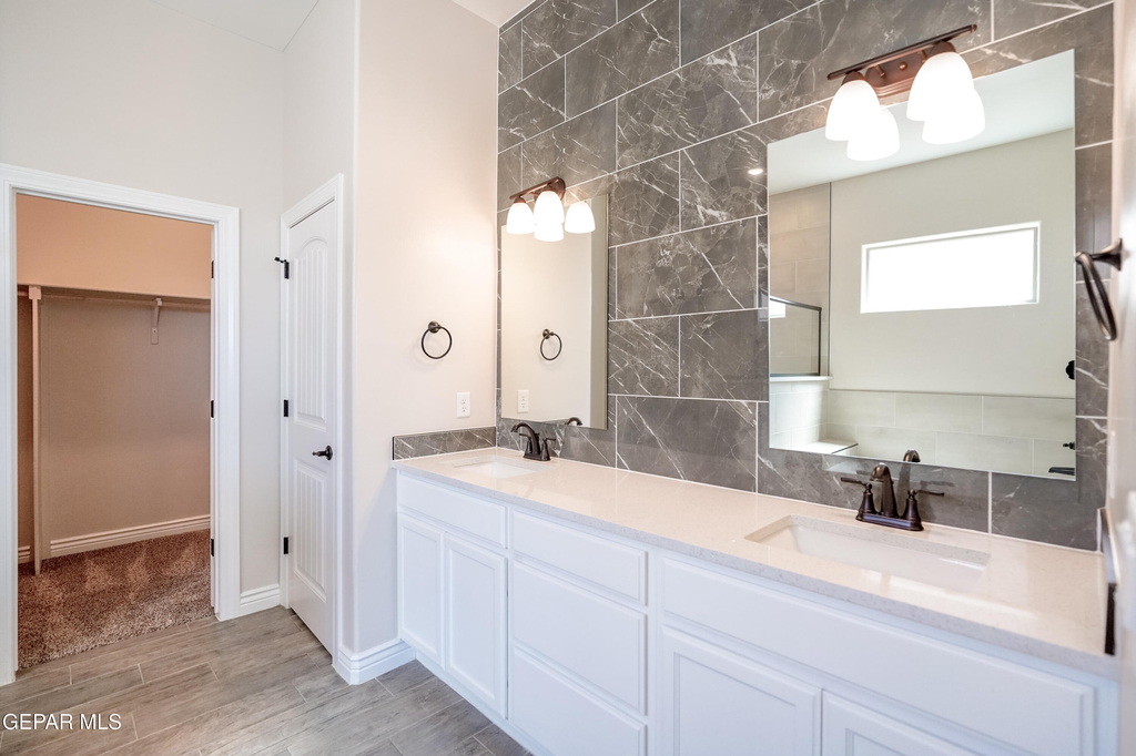 13368 Emerald Glass Drive - Photo 25