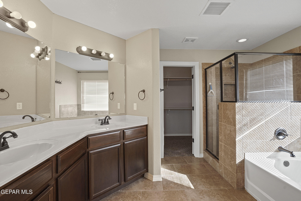 2237 Leafy Point Place - Photo 25