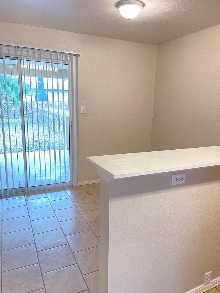 4024 Moonlight Avenue - Photo 4