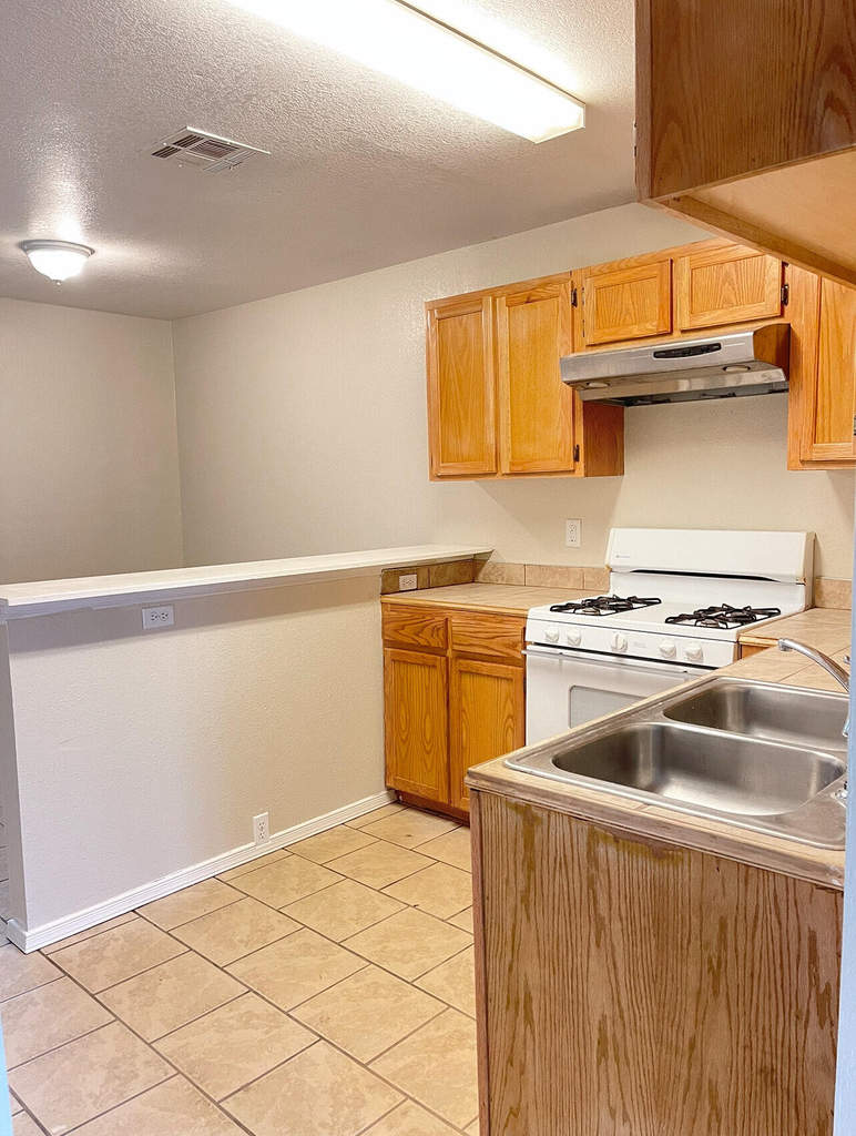 4024 Moonlight Avenue - Photo 1