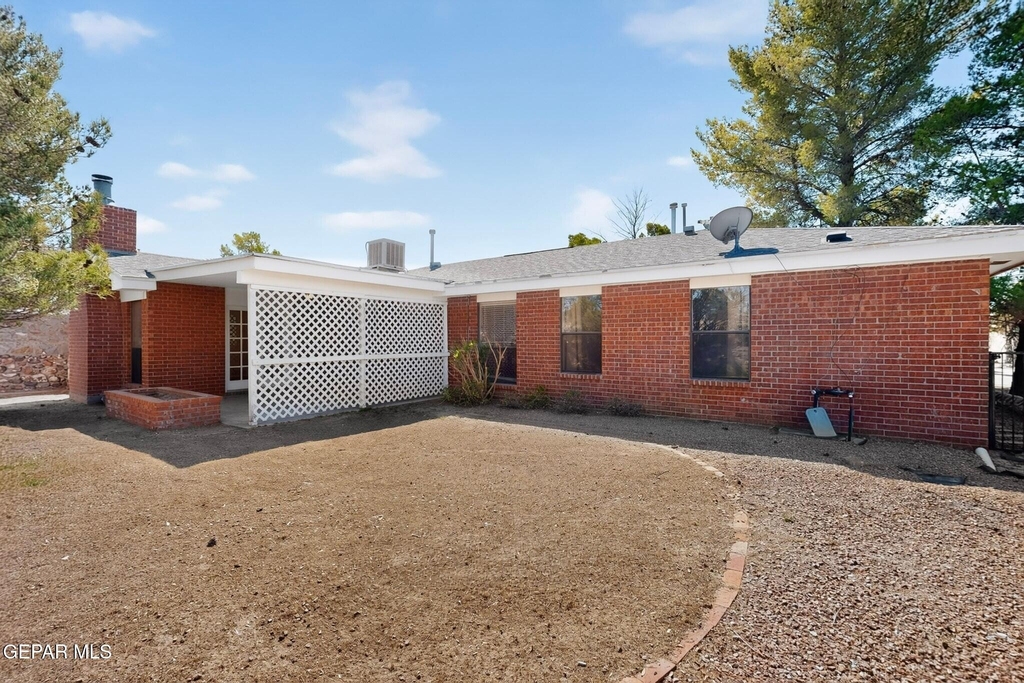 7419 Mission Viejo Drive - Photo 43