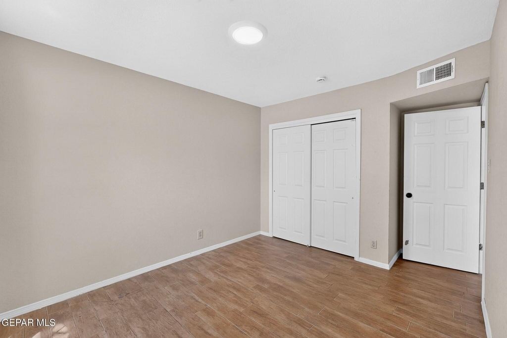 7419 Mission Viejo Drive - Photo 36