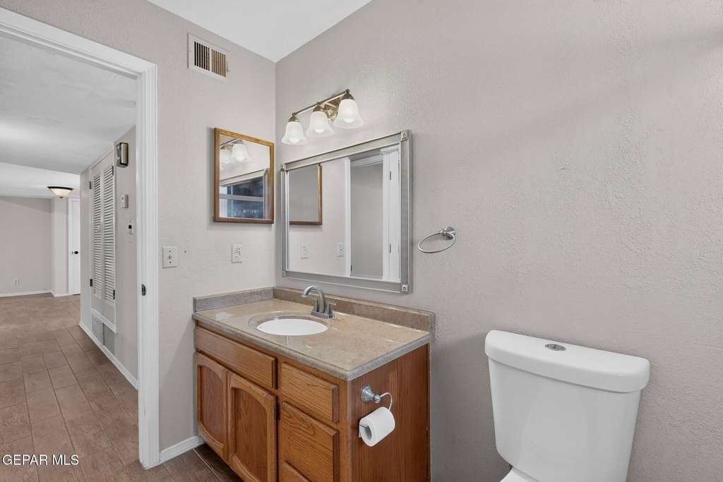 7419 Mission Viejo Drive - Photo 33
