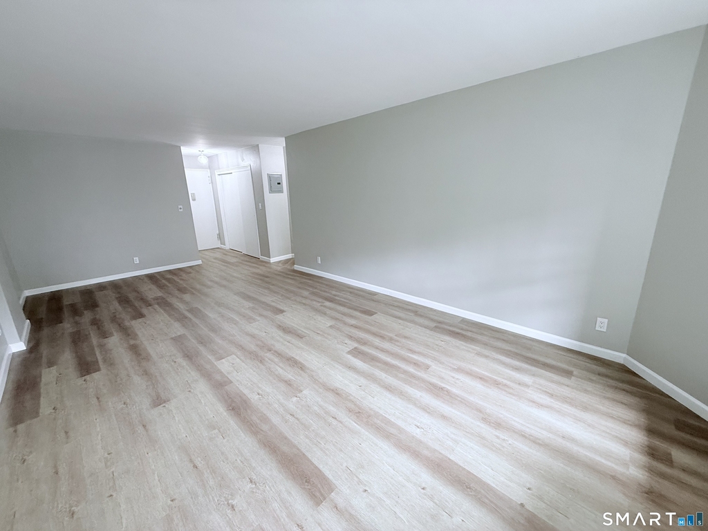 71 Strawberry Hill Avenue - Photo 12
