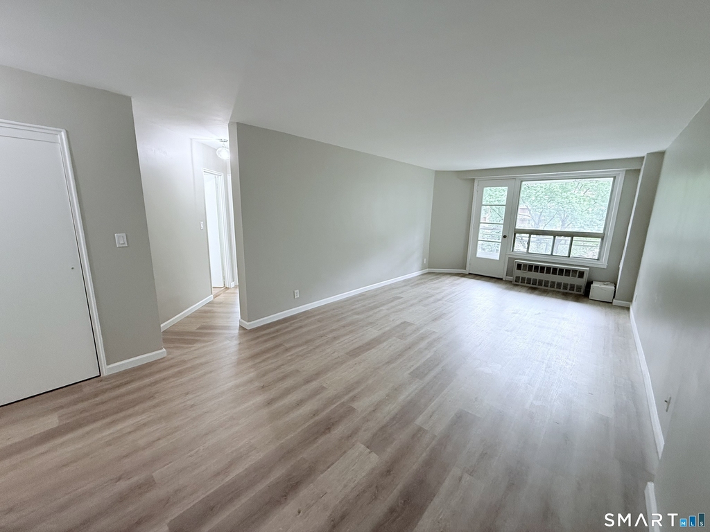 71 Strawberry Hill Avenue - Photo 11
