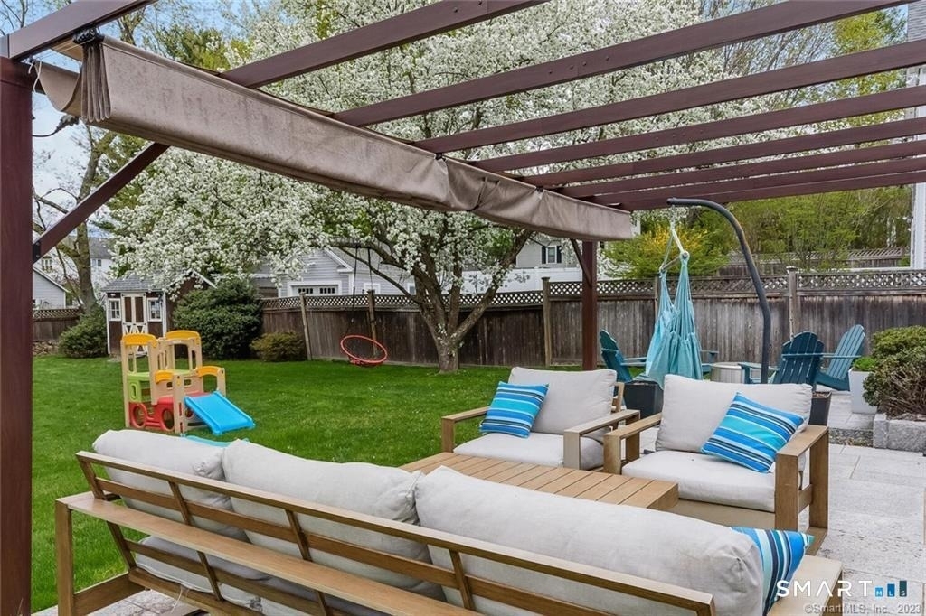 89 Noroton Avenue - Photo 24