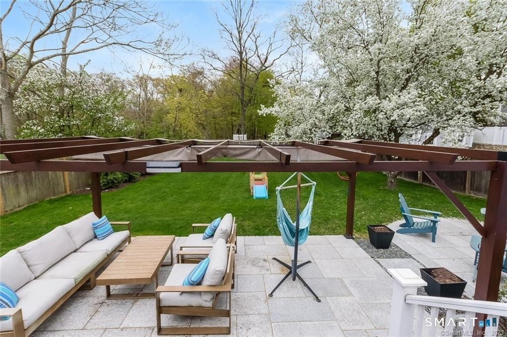 89 Noroton Avenue - Photo 23