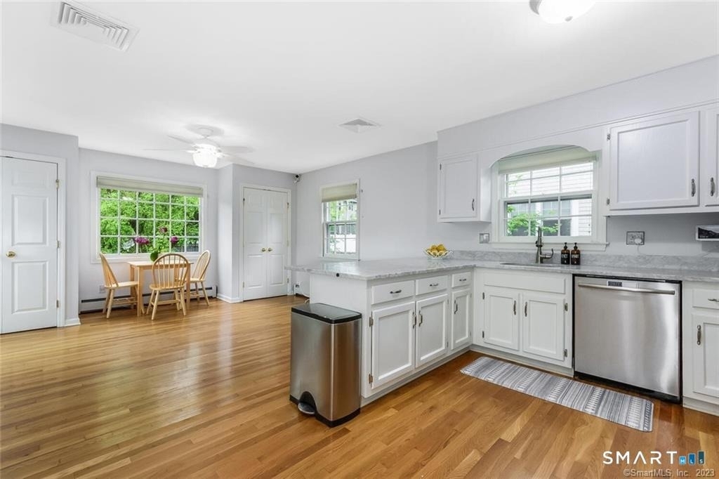 89 Noroton Avenue - Photo 7