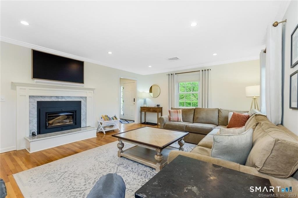 89 Noroton Avenue - Photo 3