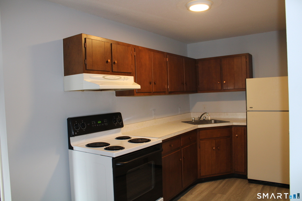 87 Meadow Street - Photo 10