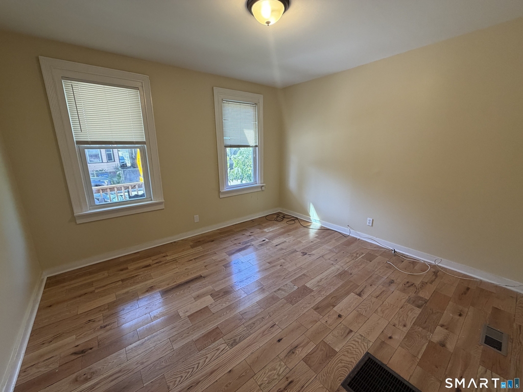 33 Stevens Street - Photo 8