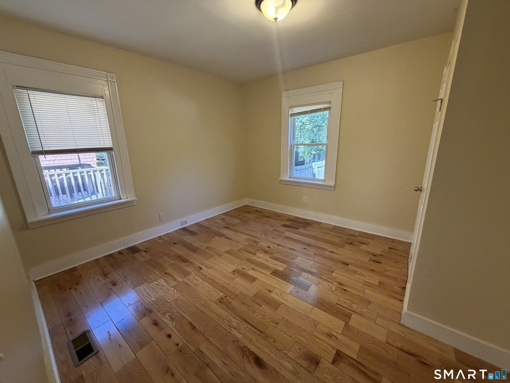33 Stevens Street - Photo 10