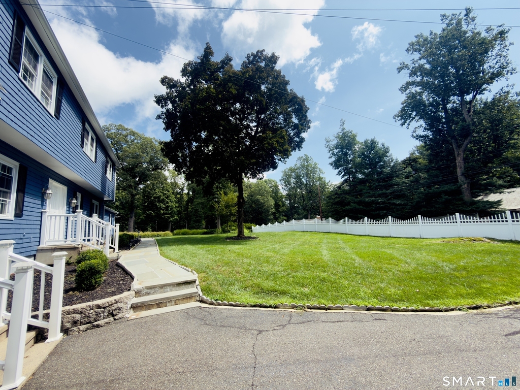 7 Colony Road - Photo 26