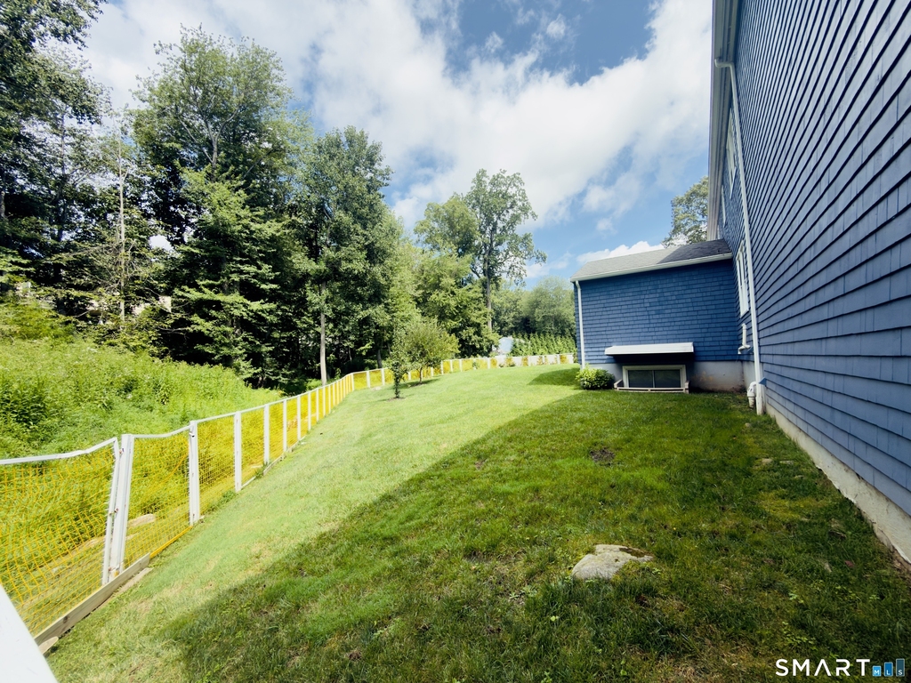 7 Colony Road - Photo 28