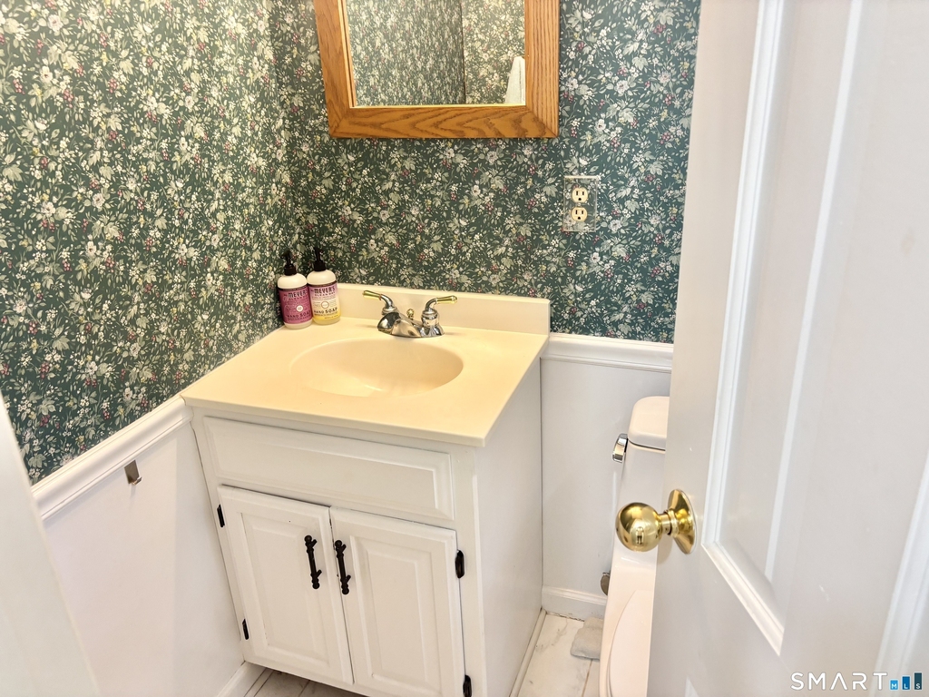 2 Oakridge Drive - Photo 6