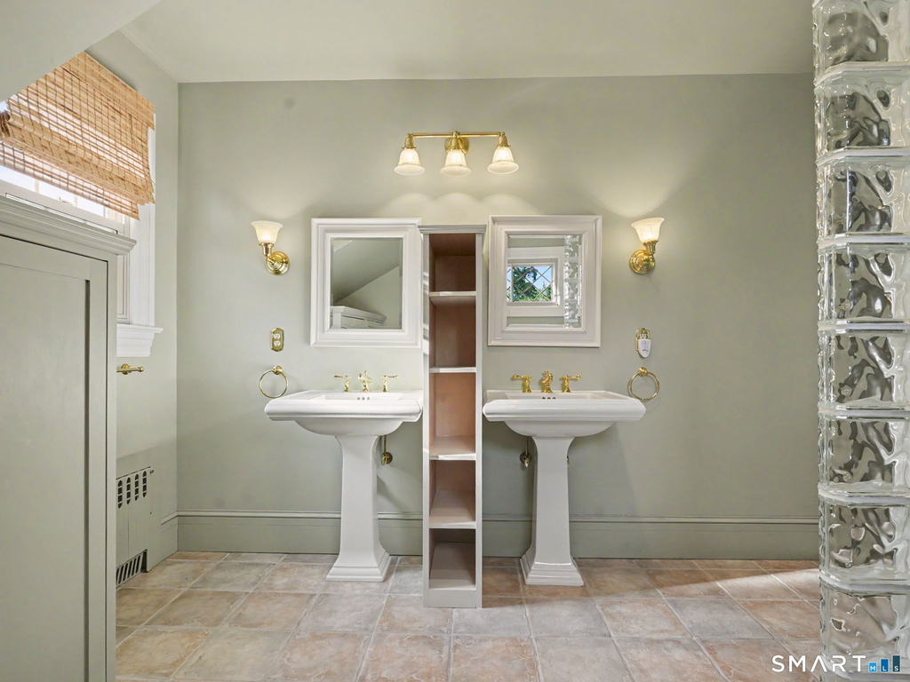 14 Roosevelt Street - Photo 19