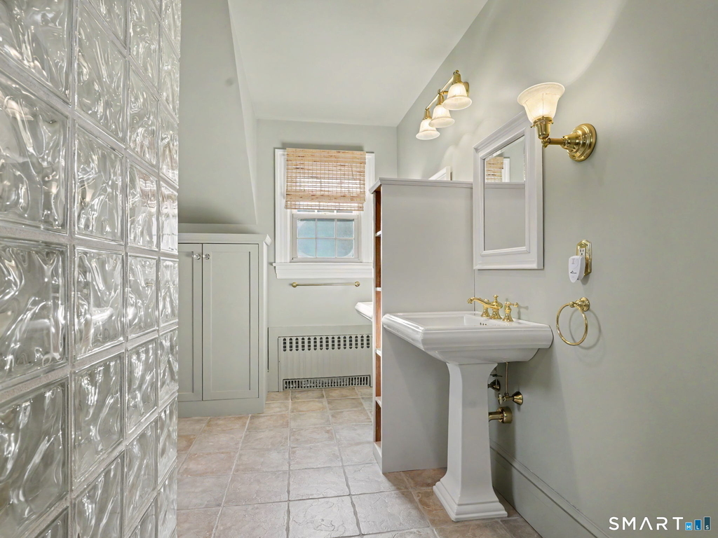 14 Roosevelt Street - Photo 18