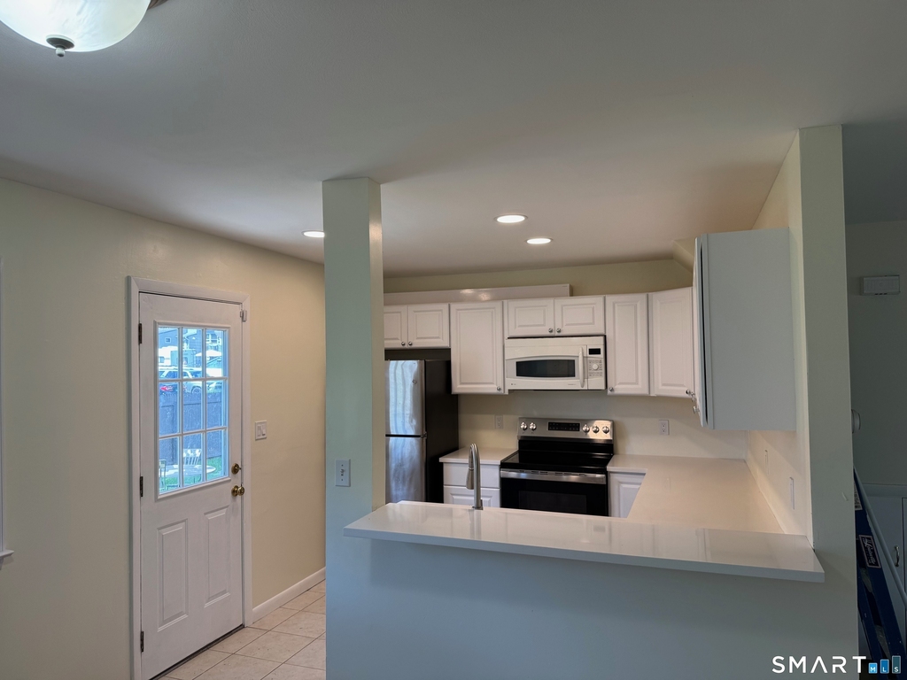 855 Black Rock Turnpike - Photo 3