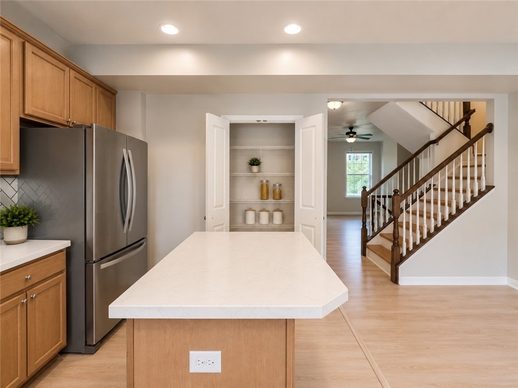 1502 Pointe View Dr - Photo 8