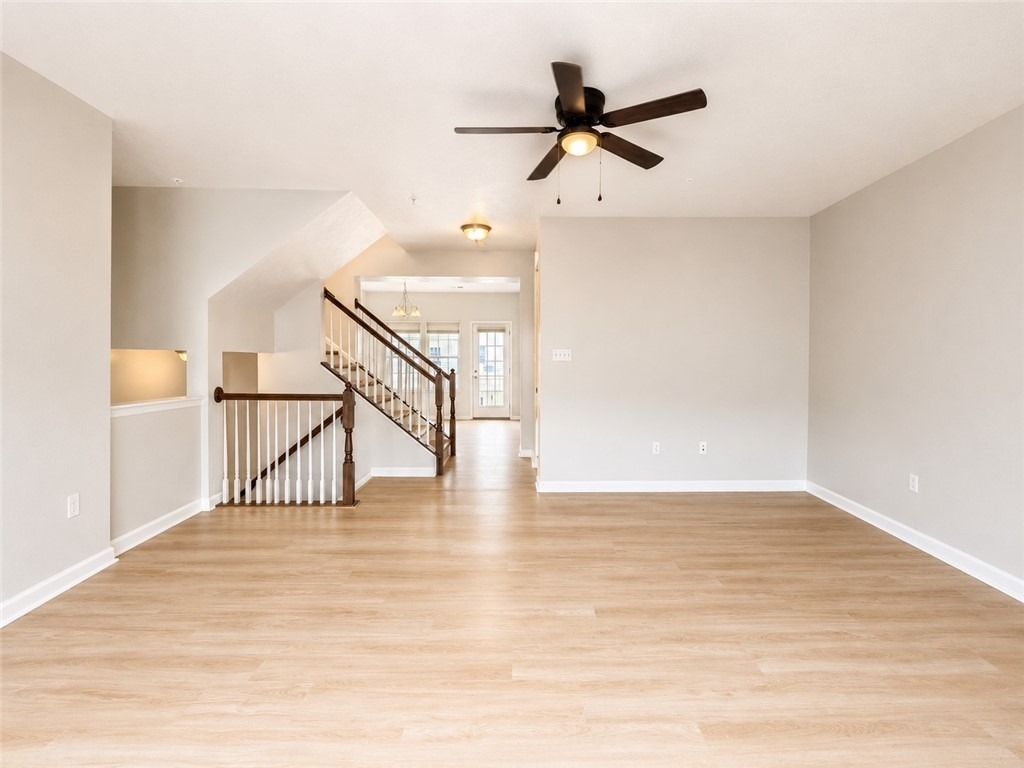 1502 Pointe View Dr - Photo 12