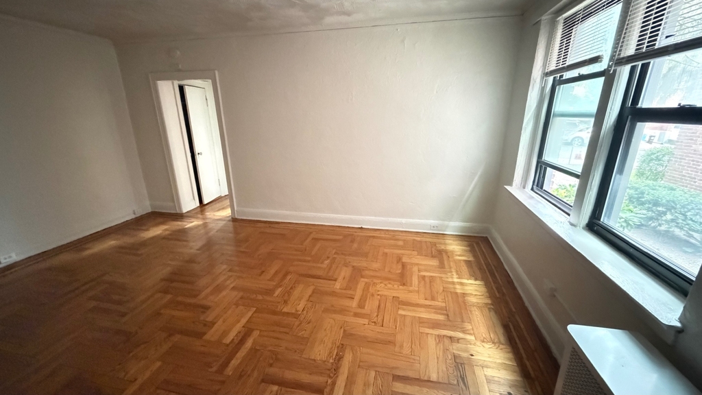 41-8 159th Street - Photo 6