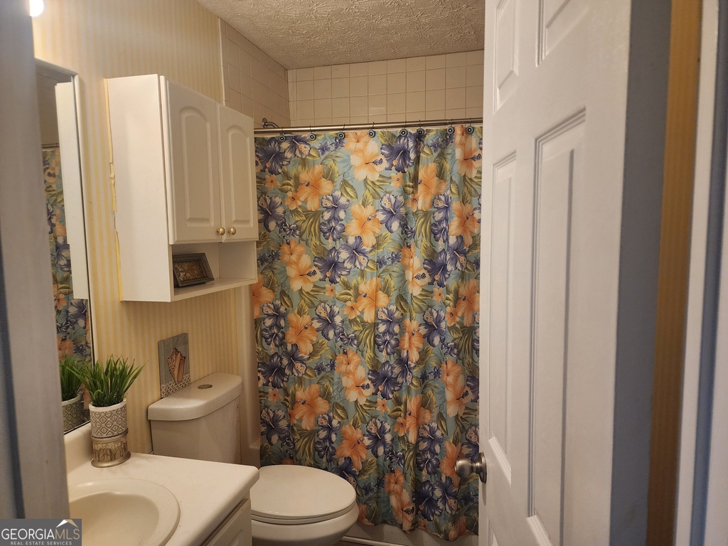 1642 Mission Park Drive - Photo 2