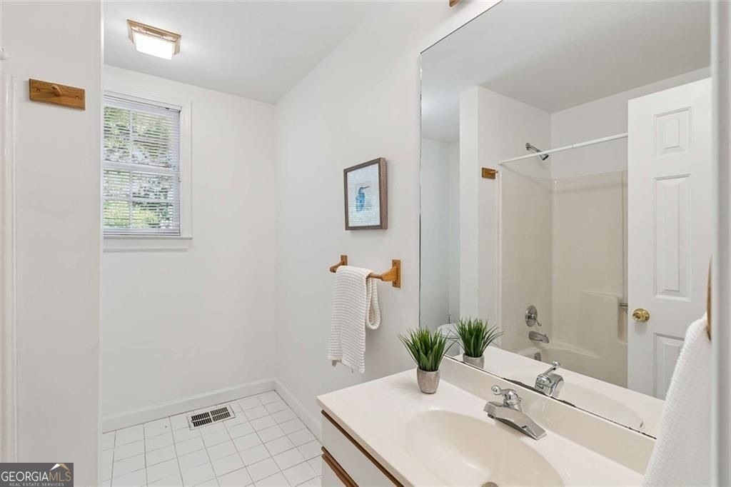 805 Holmes Street Nw - Photo 20