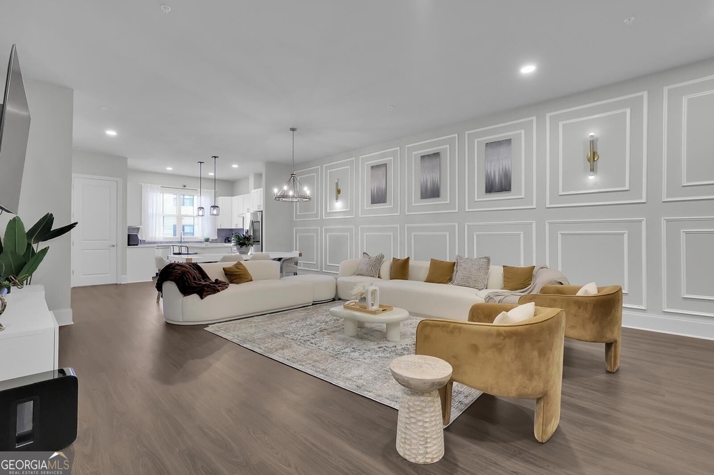8026 Linfield Way - Photo 1